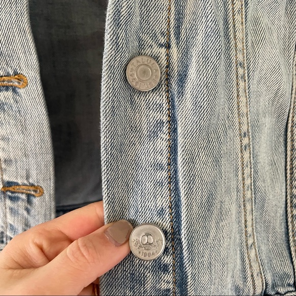 Talula Denim Jacket Aritzia - Picture 4 of 7